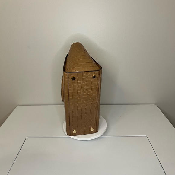 NWT Michael Kors Selma Large Satchel with Embossed Leather - Picture 6 of 11